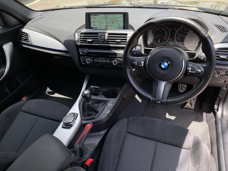 Bmw 2シリーズ M235i 6速mt車 認定保証付き 中古車情報 Cloud Garage Www Cloud Garage Jp